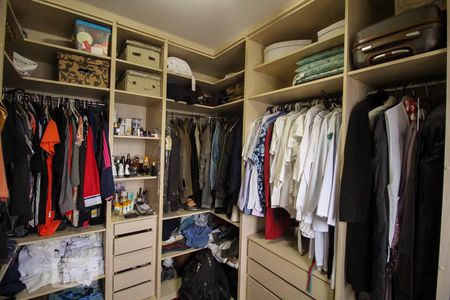 Apartamento à venda com 86m², 2 quartos e 1 vagaCloset Quarto 2 - Suíte