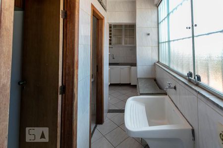 Apartamento à venda com 170m², 3 quartos e 1 vaga Apartamento à venda com 170m², 3 quartos e 1 vagaÁrea de Serviço