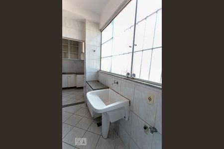 Apartamento à venda com 170m², 3 quartos e 1 vaga Apartamento à venda com 170m², 3 quartos e 1 vagaÁrea de Serviço