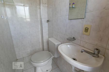 Apartamento à venda com 170m², 3 quartos e 1 vaga Apartamento à venda com 170m², 3 quartos e 1 vagaBanheiro de Serviço