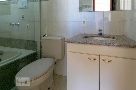 Apartamento à venda com 170m², 3 quartos e 1 vaga Apartamento à venda com 170m², 3 quartos e 1 vagaBanheiro Social 2