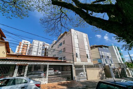 Apartamento à venda com 170m², 3 quartos e 1 vaga Apartamento à venda com 170m², 3 quartos e 1 vagaFachada