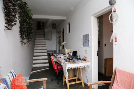 Casa à venda com 130m², 3 quartos e 2 vagasCorredor