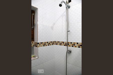 Casa à venda com 130m², 3 quartos e 2 vagasBanheiro Social