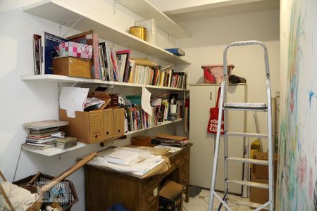 Casa à venda com 130m², 3 quartos e 2 vagasQuarto de Serviço