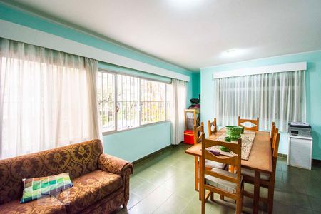 Sala de casa à venda com 3 quartos, 200m² em Jardim Adhemar de Barros, São Paulo