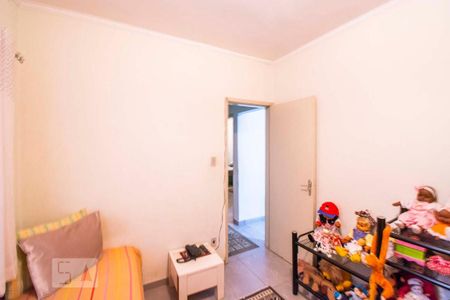 Casa à venda com 200m², 3 quartos e 3 vagas Casa à venda com 200m², 3 quartos e 3 vagasQuarto