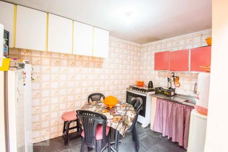 Casa à venda com 200m², 3 quartos e 3 vagas Casa à venda com 200m², 3 quartos e 3 vagasCozinha