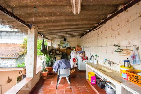 Casa à venda com 200m², 3 quartos e 3 vagas Casa à venda com 200m², 3 quartos e 3 vagasLavanderia