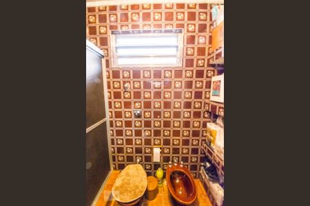 Casa à venda com 200m², 3 quartos e 3 vagas Casa à venda com 200m², 3 quartos e 3 vagasBanheiro