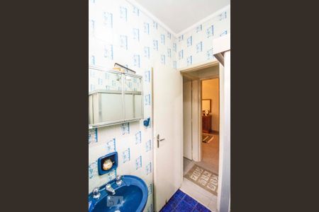 Casa à venda com 200m², 3 quartos e 3 vagas Casa à venda com 200m², 3 quartos e 3 vagasBanheiro