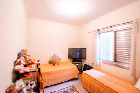 Casa à venda com 200m², 3 quartos e 3 vagas Casa à venda com 200m², 3 quartos e 3 vagasQuarto