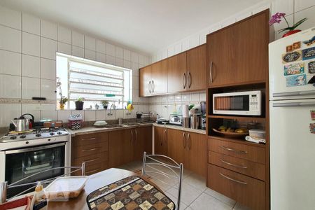 Casa à venda com 300m², 4 quartos e 4 vagasCozinha