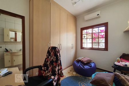 Suíte de casa à venda com 4 quartos, 300m² em Vila Mariana, São Paulo