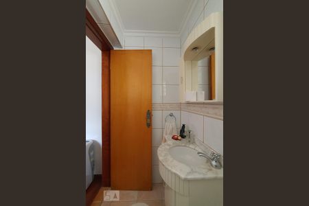 Casa à venda com 300m², 4 quartos e 4 vagasBanheiro da suíte