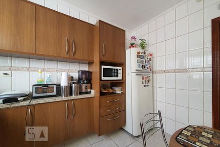 Casa à venda com 300m², 4 quartos e 4 vagasCozinha