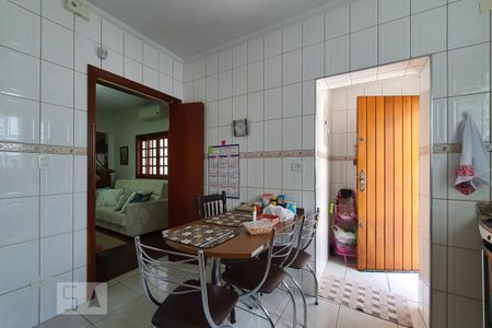 Casa à venda com 300m², 4 quartos e 4 vagasCozinha