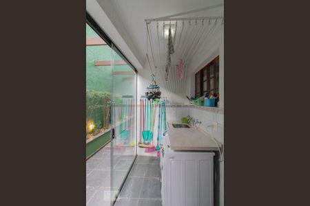 Casa à venda com 240m², 3 quartos e 3 vagasÁrea de Serviço