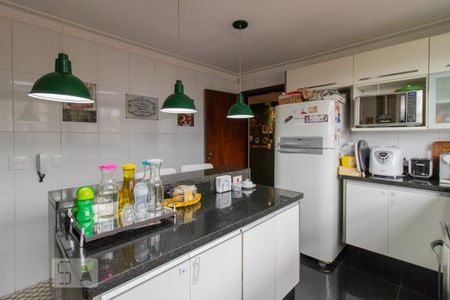 Casa à venda com 240m², 3 quartos e 3 vagasCozinha