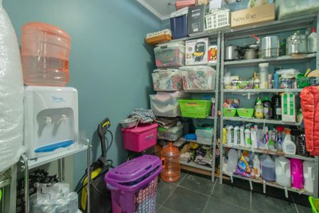 Casa à venda com 240m², 3 quartos e 3 vagasDespensa