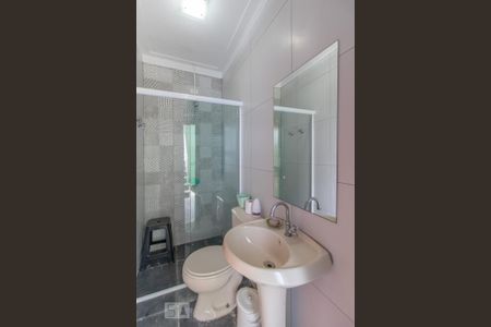 Casa à venda com 240m², 3 quartos e 3 vagasBanheiro Externo