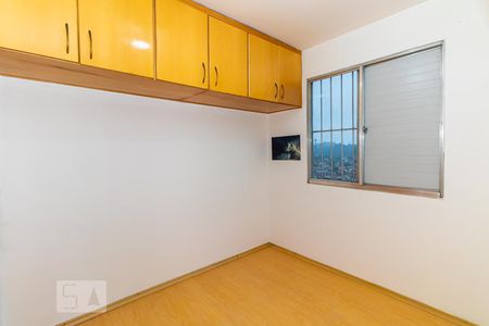 Quarto 2 de apartamento para alugar com 2 quartos, 53m² em Vila Irmãos Arnoni, São Paulo