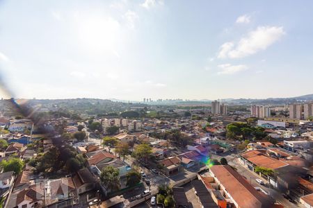 Vista  de apartamento para alugar com 2 quartos, 60m² em Quitaúna, Osasco