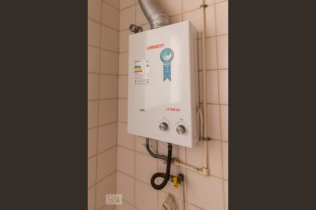 Apartamento à venda com 78m², 3 quartos e 1 vagaÁrea de serviço - aquecedor à gás