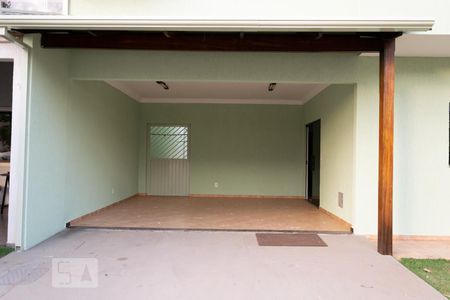 Casa de condomínio para alugar com 300m², 7 quartos e 4 vagasGaragem