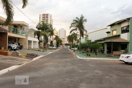 Casa de condomínio para alugar com 300m², 7 quartos e 4 vagasCondomínio