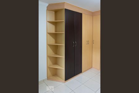 Casa de condomínio para alugar com 300m², 7 quartos e 4 vagasSuíte 2