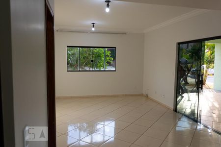 Sala de casa de condomínio para alugar com 7 quartos, 300m² em Areal (águas Claras), Brasília