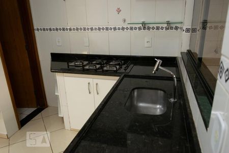 Casa de condomínio para alugar com 300m², 7 quartos e 4 vagasCozinha 1