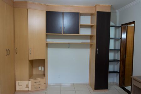 Casa de condomínio para alugar com 300m², 7 quartos e 4 vagasSuíte 2