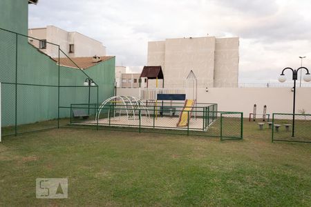 Casa de condomínio para alugar com 300m², 7 quartos e 4 vagasCondomínio