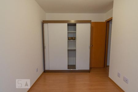 Apartamento à venda com 44m², 2 quartos e 1 vagaQuarto 2 - Armários