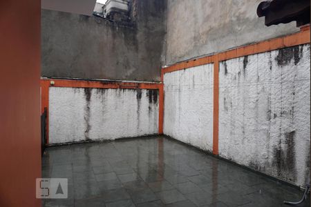 Casa à venda com 170m², 4 quartos e 1 vaga Casa à venda com 170m², 4 quartos e 1 vagaQuintal