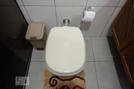 Casa à venda com 170m², 4 quartos e 1 vaga Casa à venda com 170m², 4 quartos e 1 vagaBanheiro da Suíte