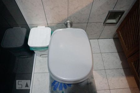 Casa à venda com 170m², 4 quartos e 1 vaga Casa à venda com 170m², 4 quartos e 1 vagaBanheiro Social