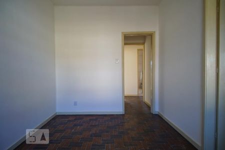 Sala de apartamento à venda com 3 quartos, 64m² em Passo da Areia, Porto Alegre