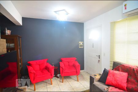 Sala de casa de condomínio à venda com 3 quartos, 79m² em Marechal Rondon, Canoas