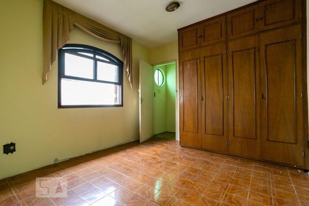 Casa à venda com 150m², 5 quartos e 1 vagaSuíte