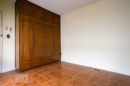 Casa à venda com 150m², 5 quartos e 1 vagaSuíte