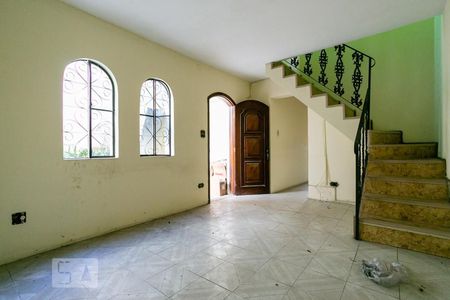 Sala de casa à venda com 5 quartos, 150m² em Chora Menino, São Paulo