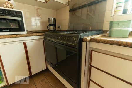 Casa à venda com 120m², 3 quartos e 2 vagas Casa à venda com 120m², 3 quartos e 2 vagasCozinha