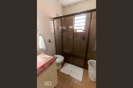 Casa à venda com 120m², 3 quartos e 2 vagas Casa à venda com 120m², 3 quartos e 2 vagasBanheiro