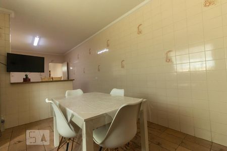 Casa à venda com 120m², 3 quartos e 2 vagas Casa à venda com 120m², 3 quartos e 2 vagasCozinha