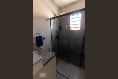 Casa à venda com 120m², 3 quartos e 2 vagas Casa à venda com 120m², 3 quartos e 2 vagasBanheiro da Suíte