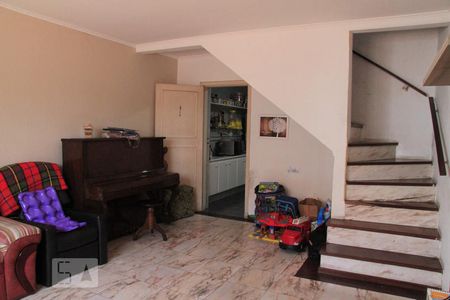 Casa para alugar com 195m², 3 quartos e 2 vagasSala