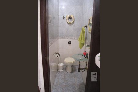 Banheiro de casa para alugar com 3 quartos, 195m² em Vila Oratório, São Paulo